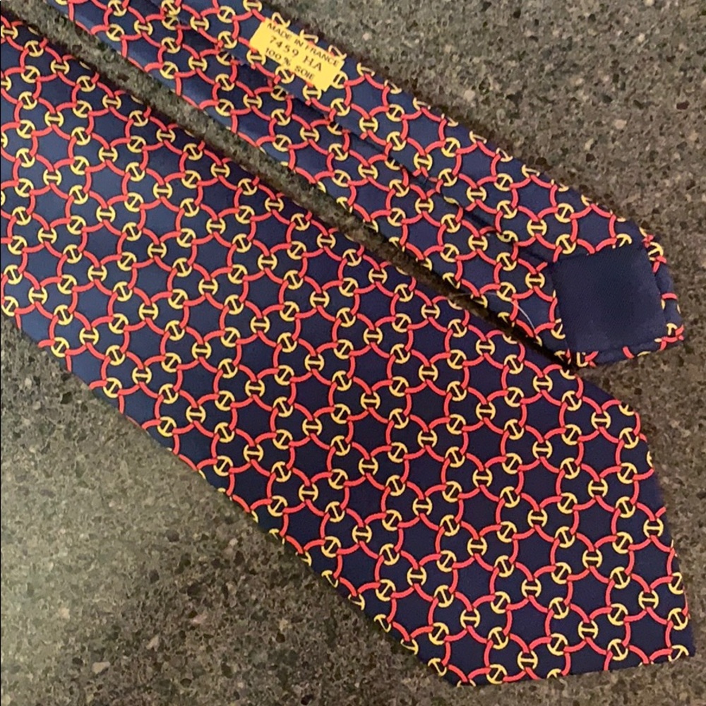 Men's patterned 100% silk Hermes tie
